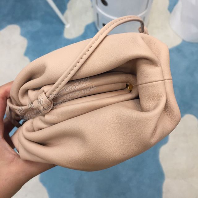 Bottega Veneta女包 98057 2019最火 寶緹嘉The pouch雲朵包 BV單肩包  gxz1043